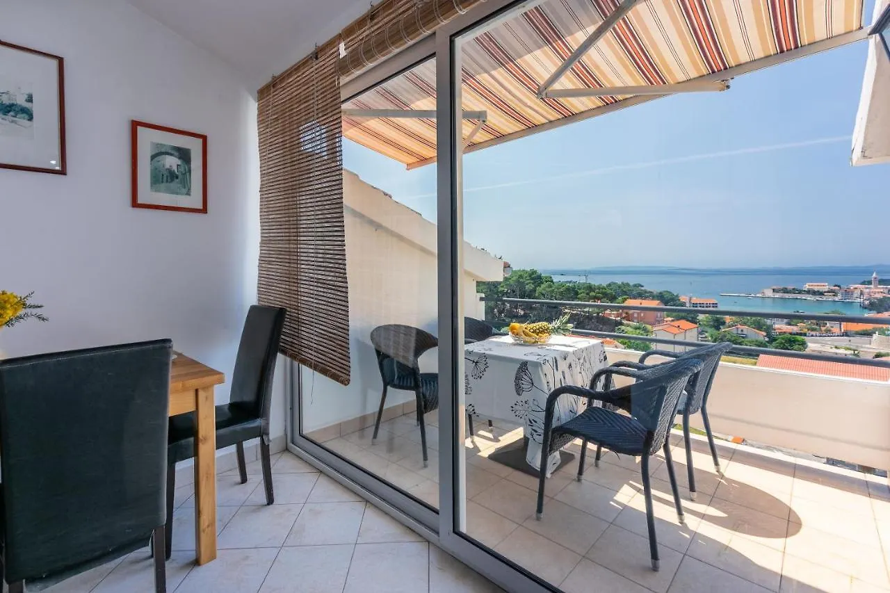 Apartment Iva Banjol