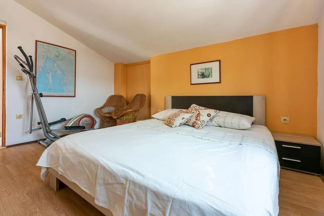 Apartment Iva Banjol